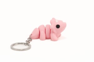 Brelok dla dzieci druk 3D kolor dinozaur baby pudrowy róż zawieszka fleksi